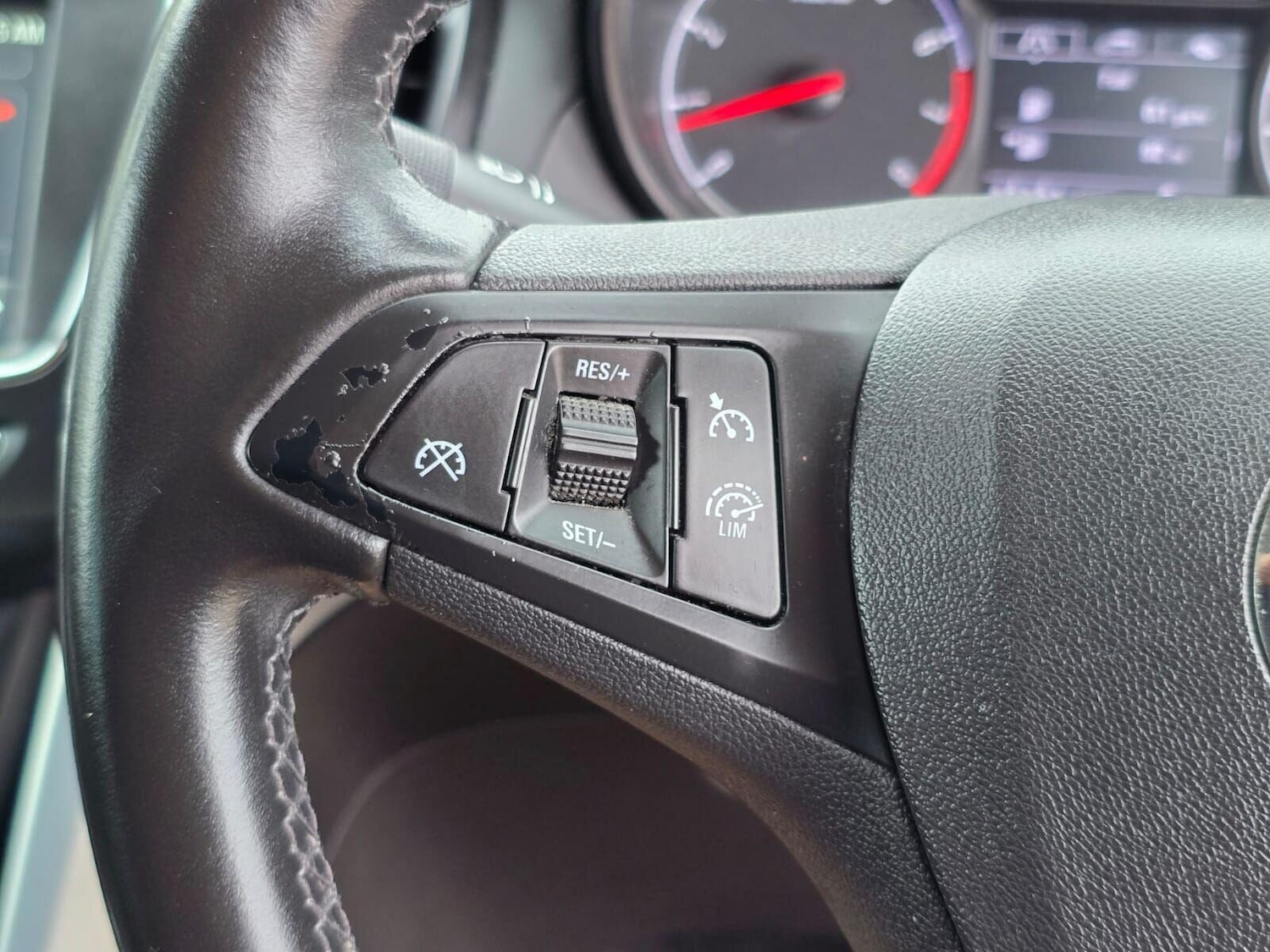 Used Vauxhall Zafira 2018 for sale - 76211437: Photo 30