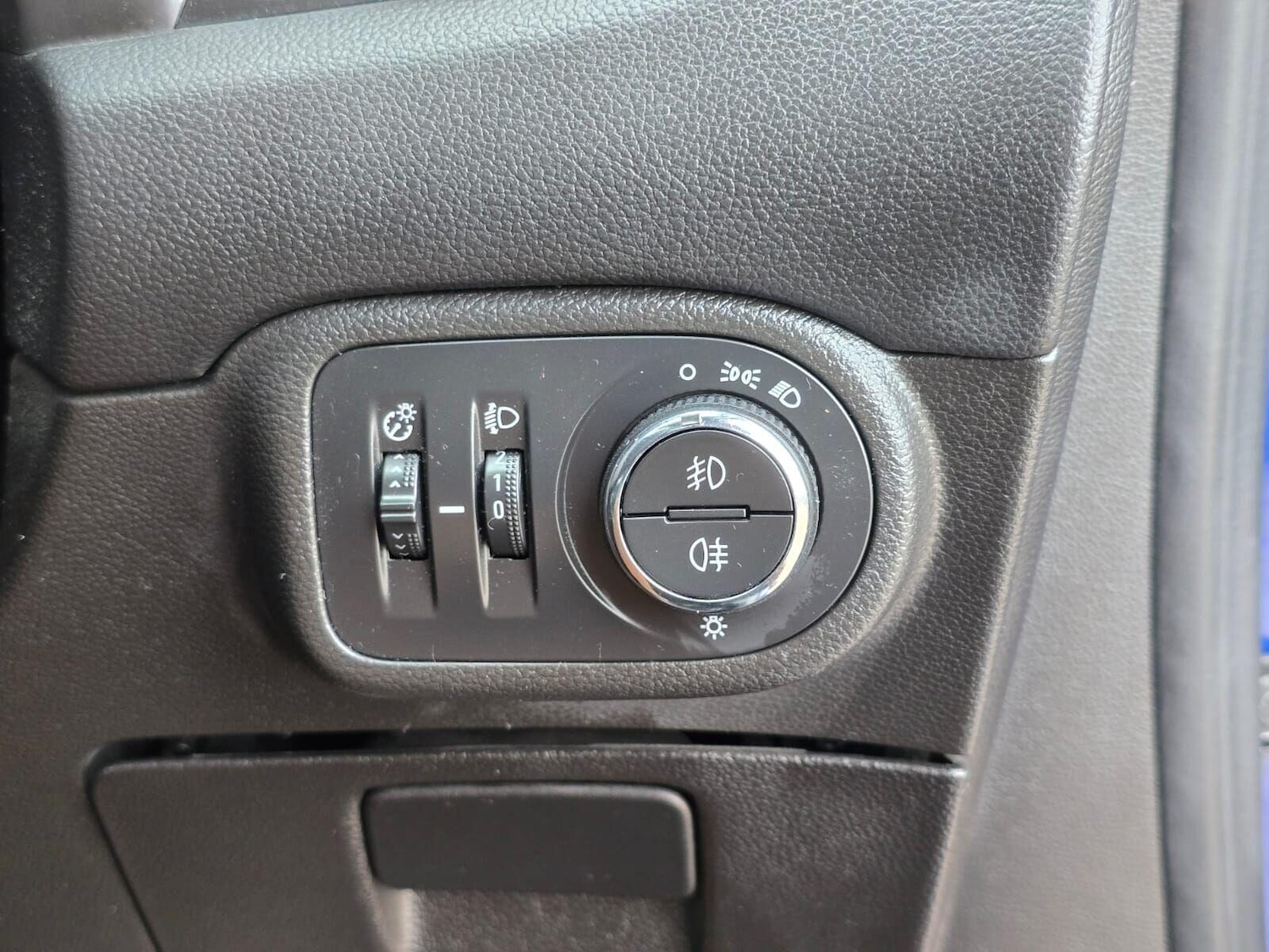 Used Vauxhall Zafira 2018 for sale - 76211437: Photo 32