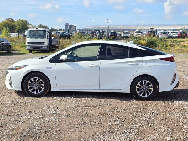 Used Toyota Prius 2018 for sale - 75984501: Photo 10