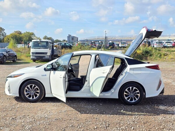 Used Toyota Prius 2018 for sale - 75984501: Photo 11