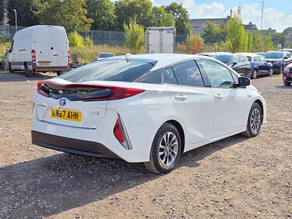 Used Toyota Prius 2018 for sale - 75984501: Photo 15
