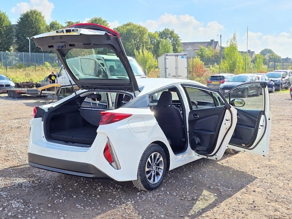 Used Toyota Prius 2018 for sale - 75984501: Photo 16