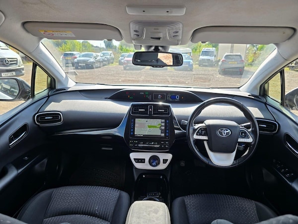 Used Toyota Prius 2018 for sale - 75984501: Photo 17
