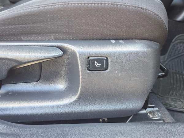 Used Toyota Prius 2018 for sale - 75984501: Photo 26