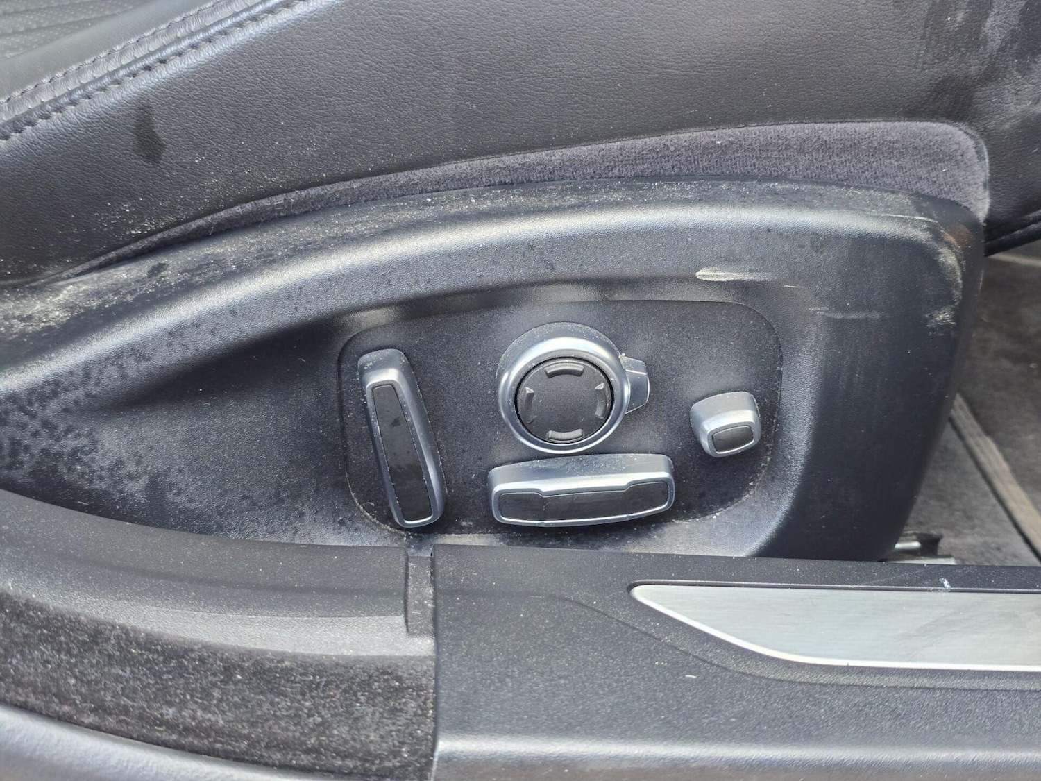 Used Jaguar XF 2017 for sale - 76299162: Photo 31