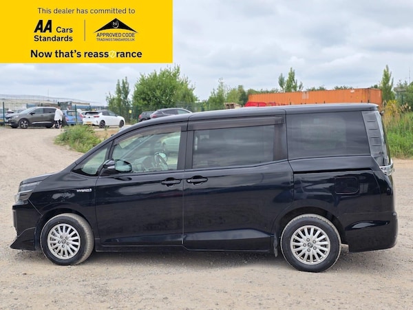 Used Toyota Voxy 2014 for sale - 75054044: Photo 12