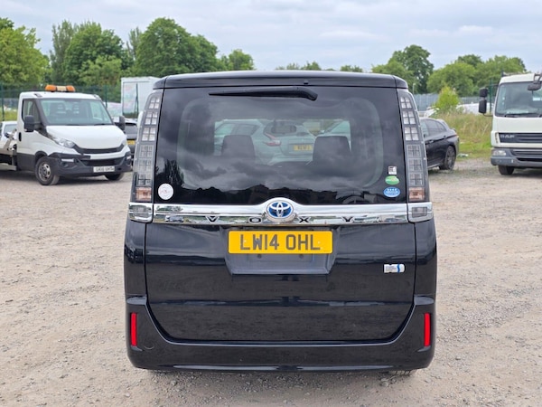 Used Toyota Voxy 2014 for sale - 75054044: Photo 13