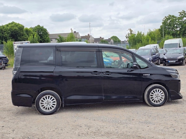 Used Toyota Voxy 2014 for sale - 75054044: Photo 14