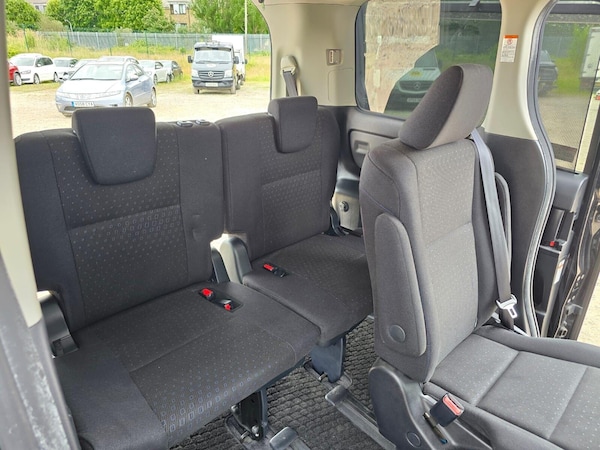 Used Toyota Voxy 2014 for sale - 75054044: Photo 24