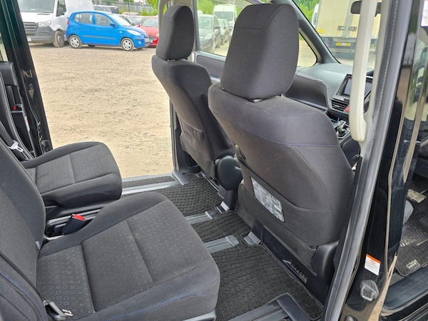 Used Toyota Voxy 2014 for sale - 75054044: Photo 28