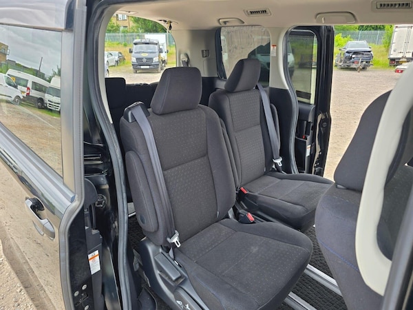 Used Toyota Voxy 2014 for sale - 75054044: Photo 29