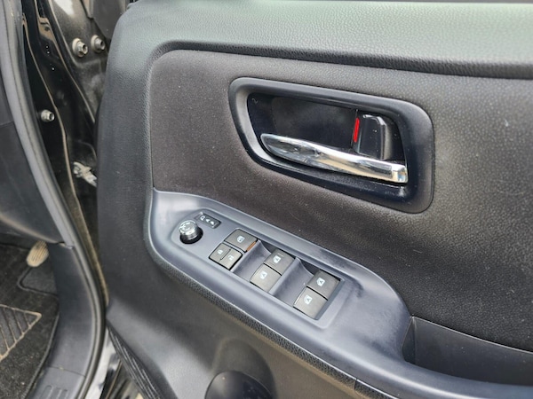 Used Toyota Voxy 2014 for sale - 75054044: Photo 31