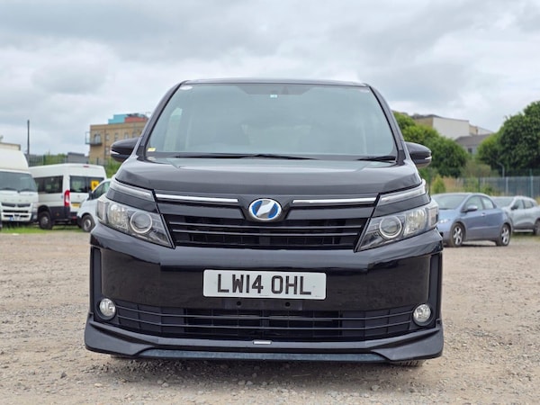 Used Toyota Voxy 2014 for sale - 75054044: Photo 6