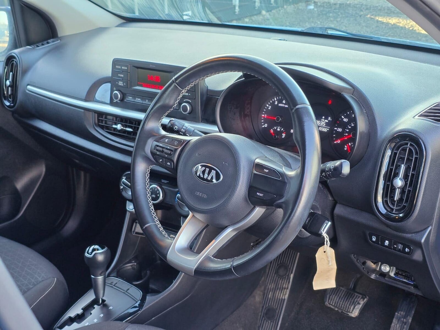 Used Kia Picanto 2017 for sale - 76972532: Photo 54