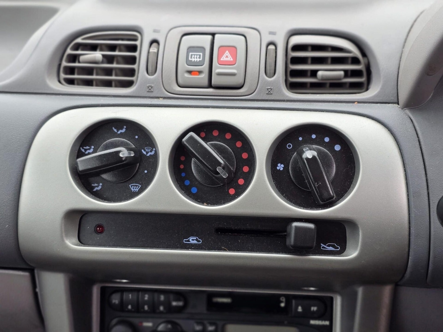 Used Nissan Micra 2002 for sale - 77461312: Photo 15