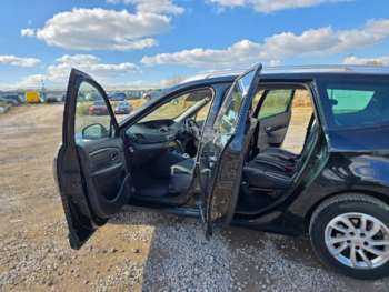 Used Renault Grand Scenic 2015 for sale - 75054035: Photo