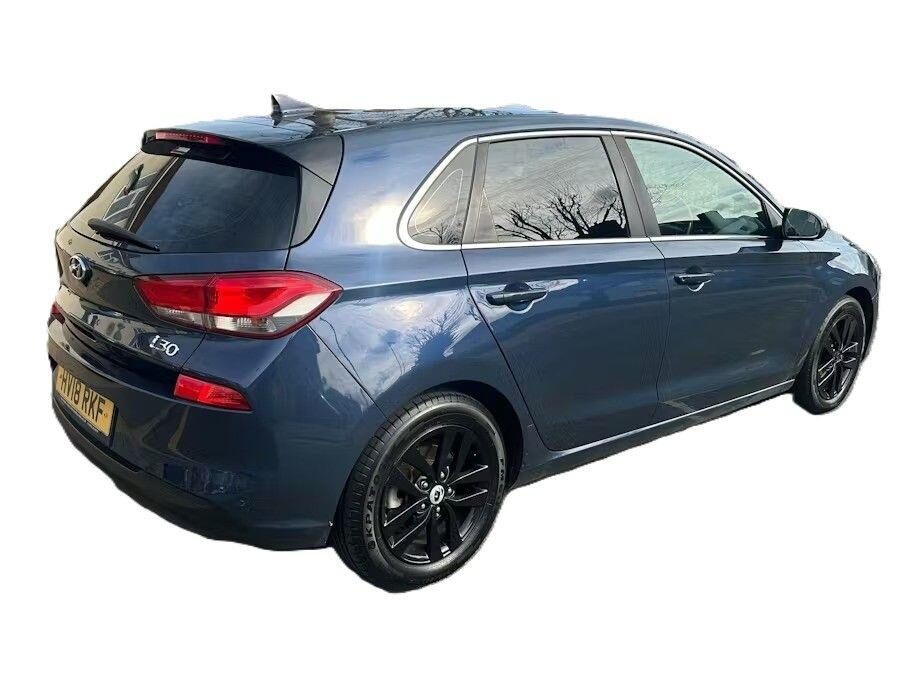 Used Hyundai i30 2018 for sale - 77931021: Photo 4