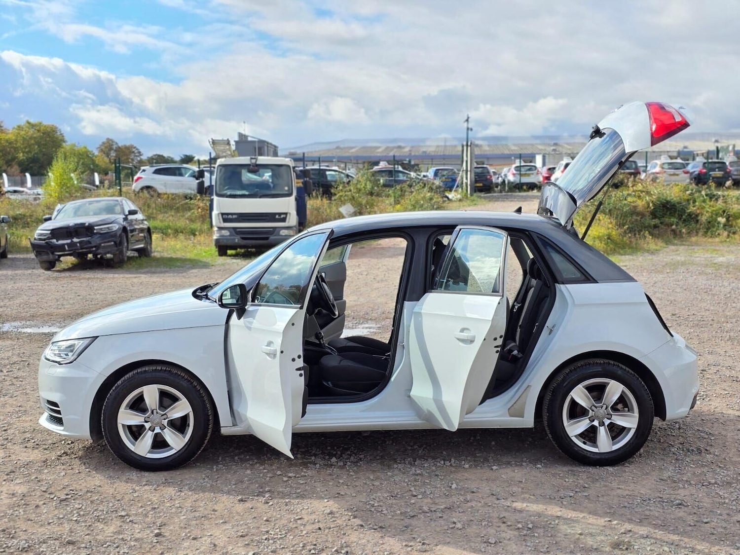 Used Audi A1 2015 for sale - 76218968: Photo 16