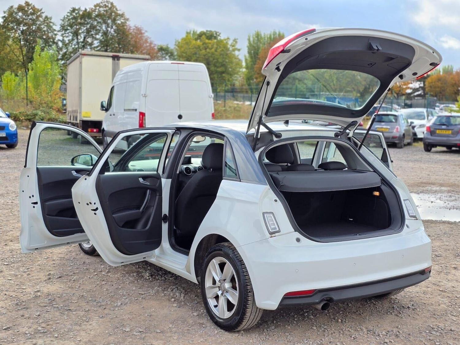 Used Audi A1 2015 for sale - 76218968: Photo 6