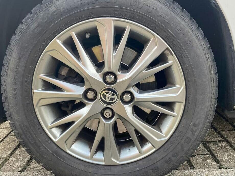 Used Toyota Yaris 2017 for sale - 76723980: Photo 8