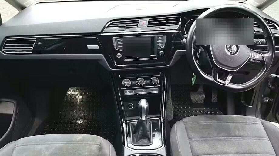 Used Volkswagen Touran 2017 for sale - 77055990: Photo 5