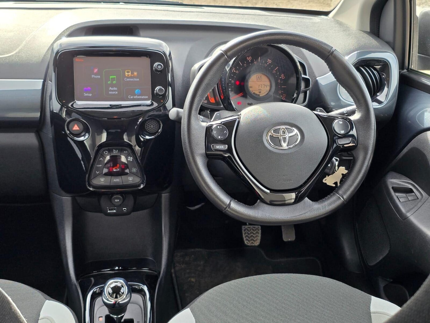 Used Toyota AYGO 2017 for sale - 76119919: Photo 37