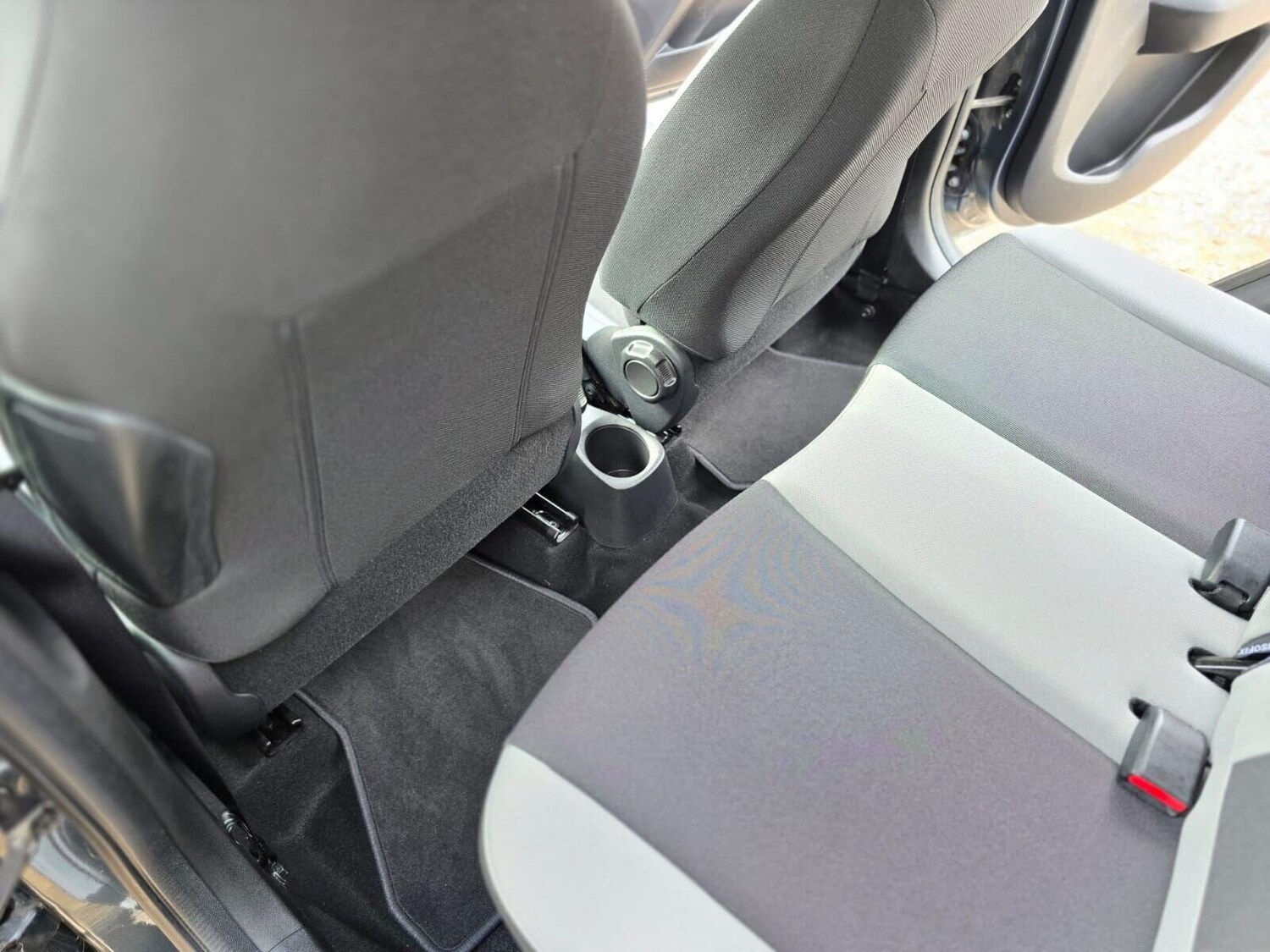 Used Toyota AYGO 2017 for sale - 76119919: Photo 58