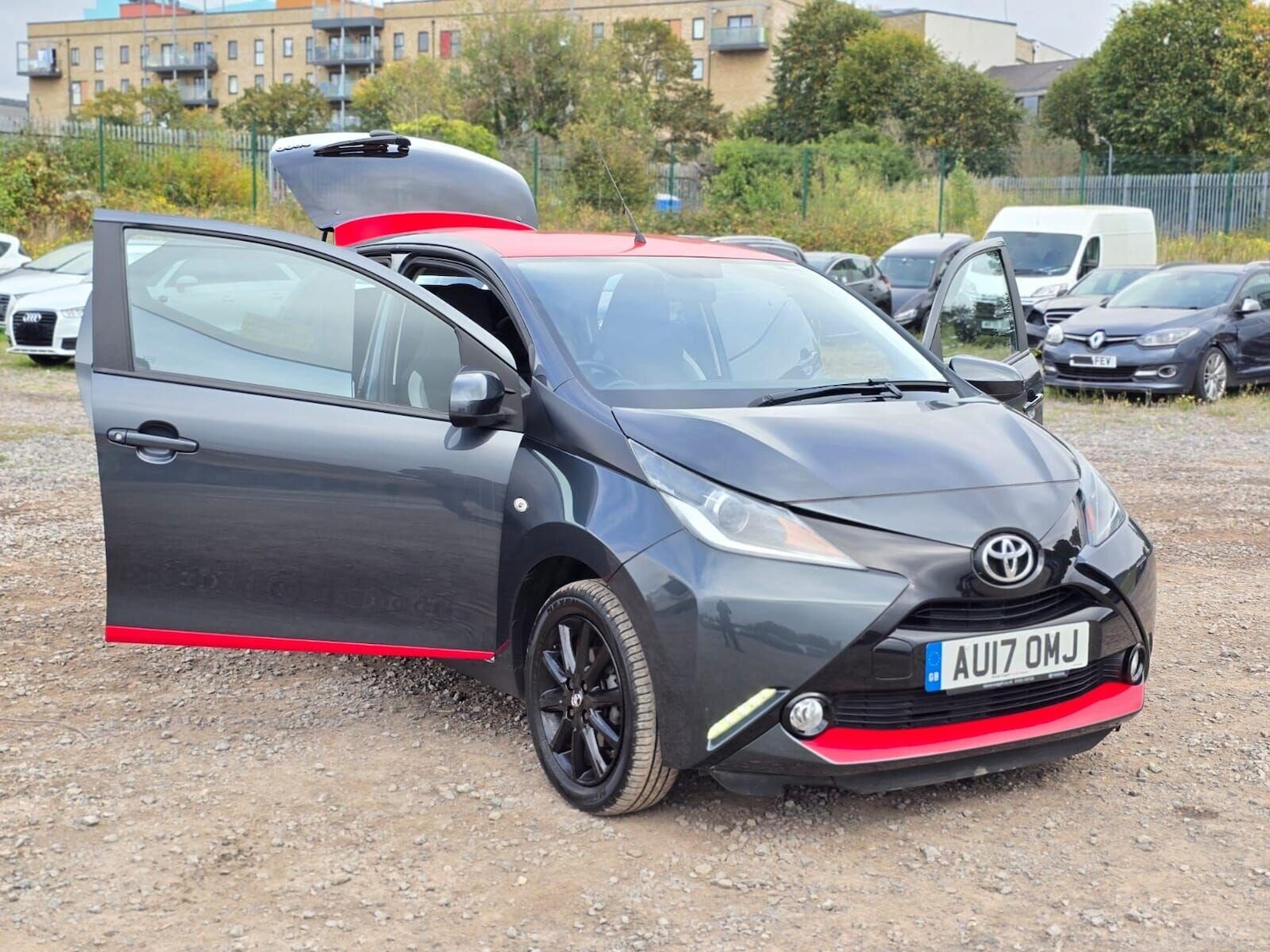Used Toyota AYGO 2017 for sale - 76119919: Photo 6