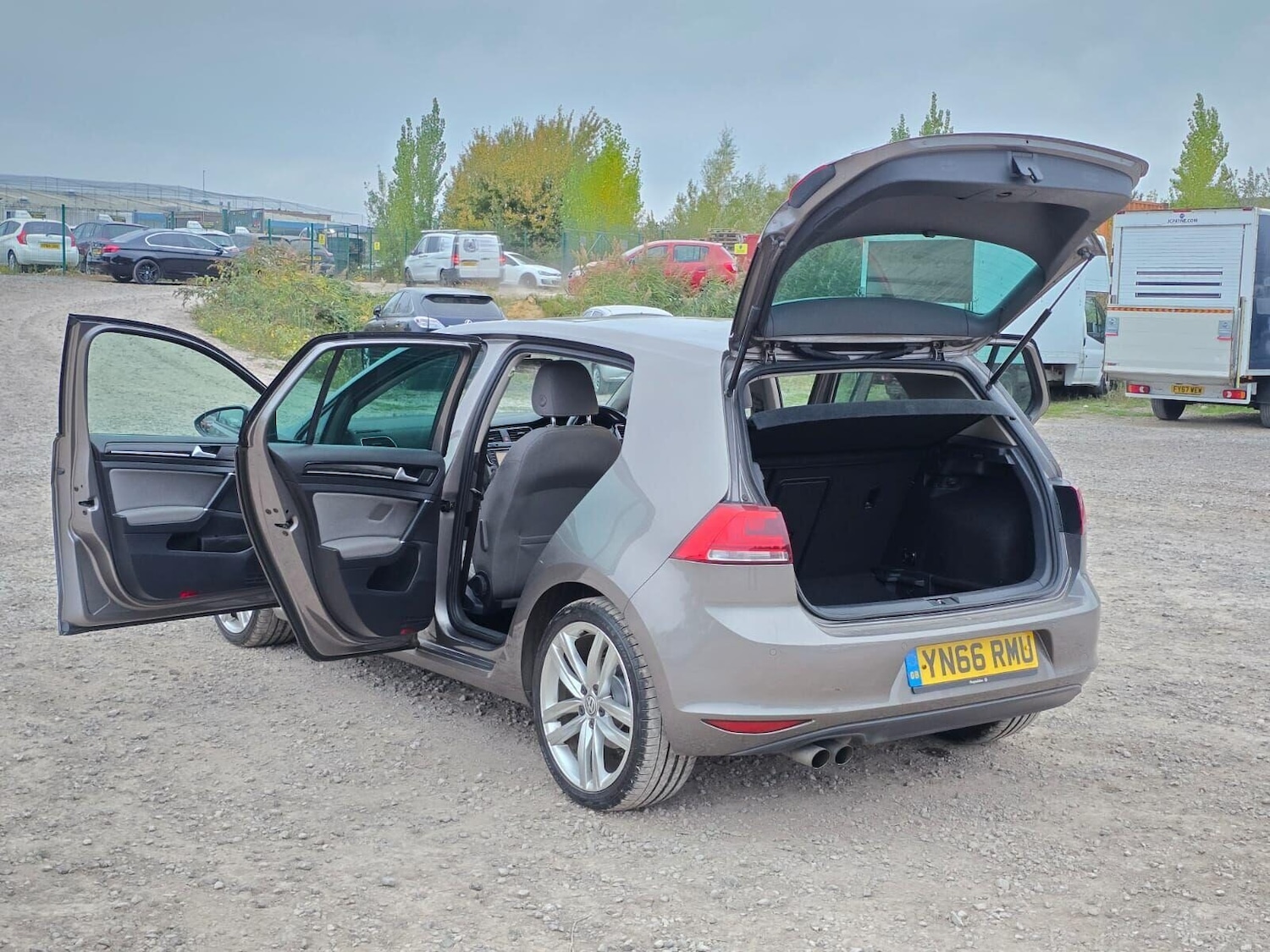 Used Volkswagen Golf 2016 for sale - 76119913: Photo 11