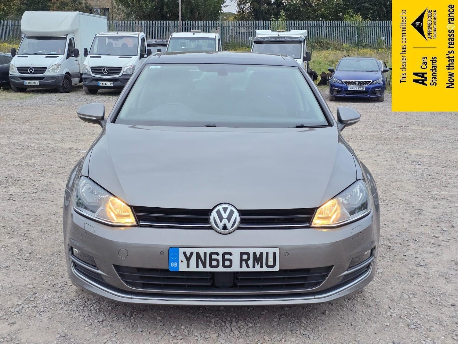 Used Volkswagen Golf 2016 for sale - 76119913: Photo 2