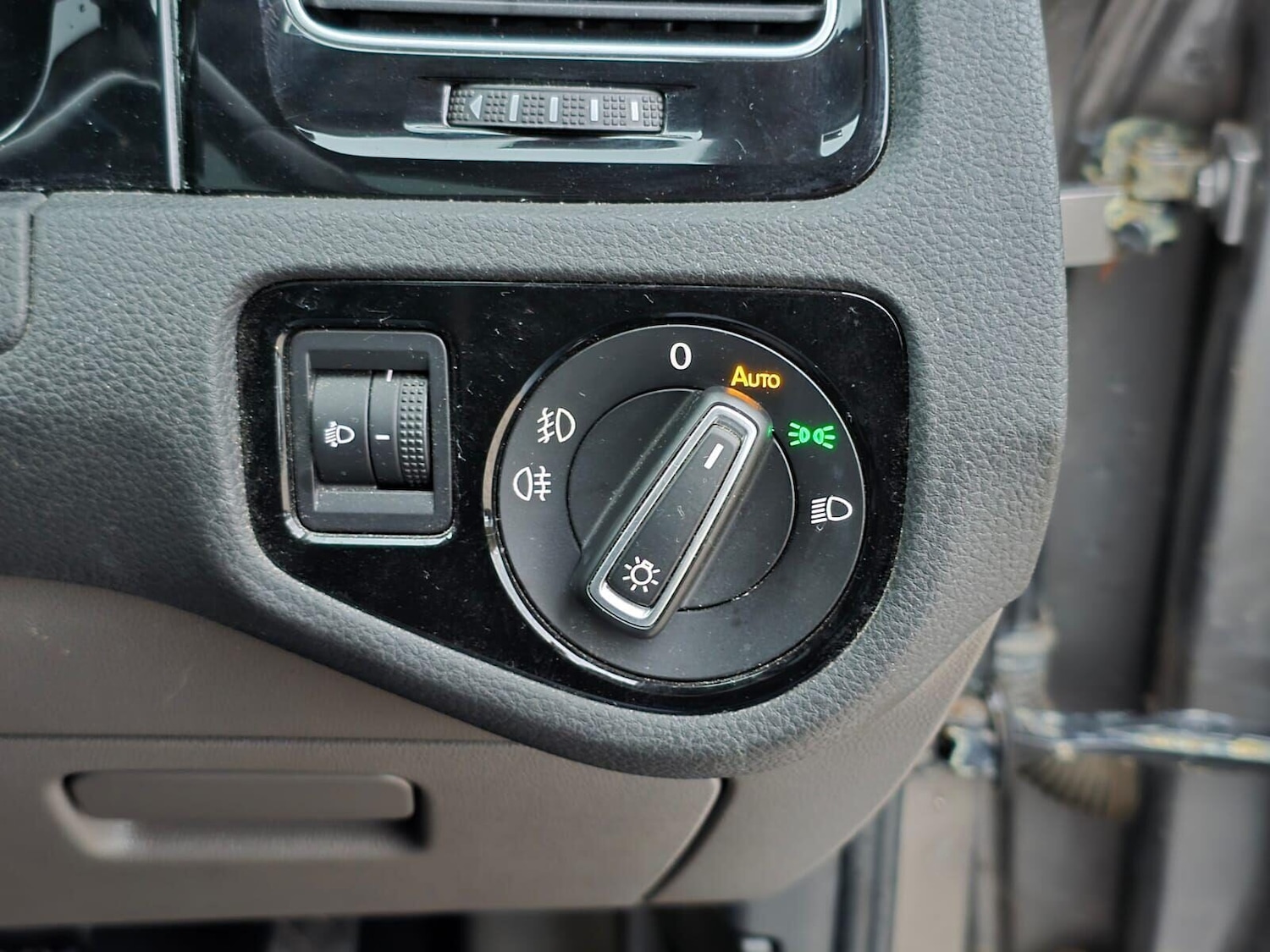 Used Volkswagen Golf 2016 for sale - 76119913: Photo 29