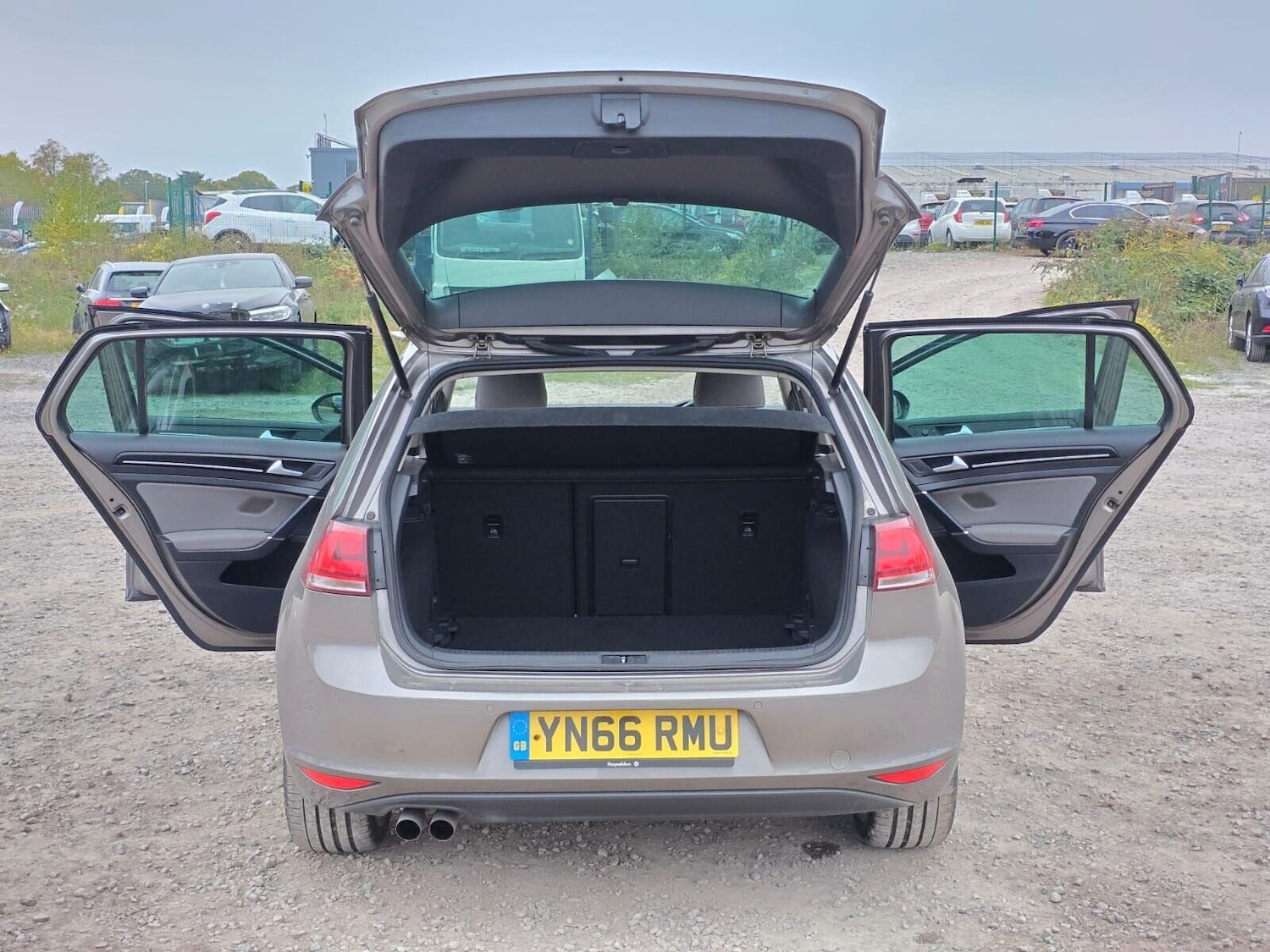 Used Volkswagen Golf 2016 for sale - 76119913: Photo 39