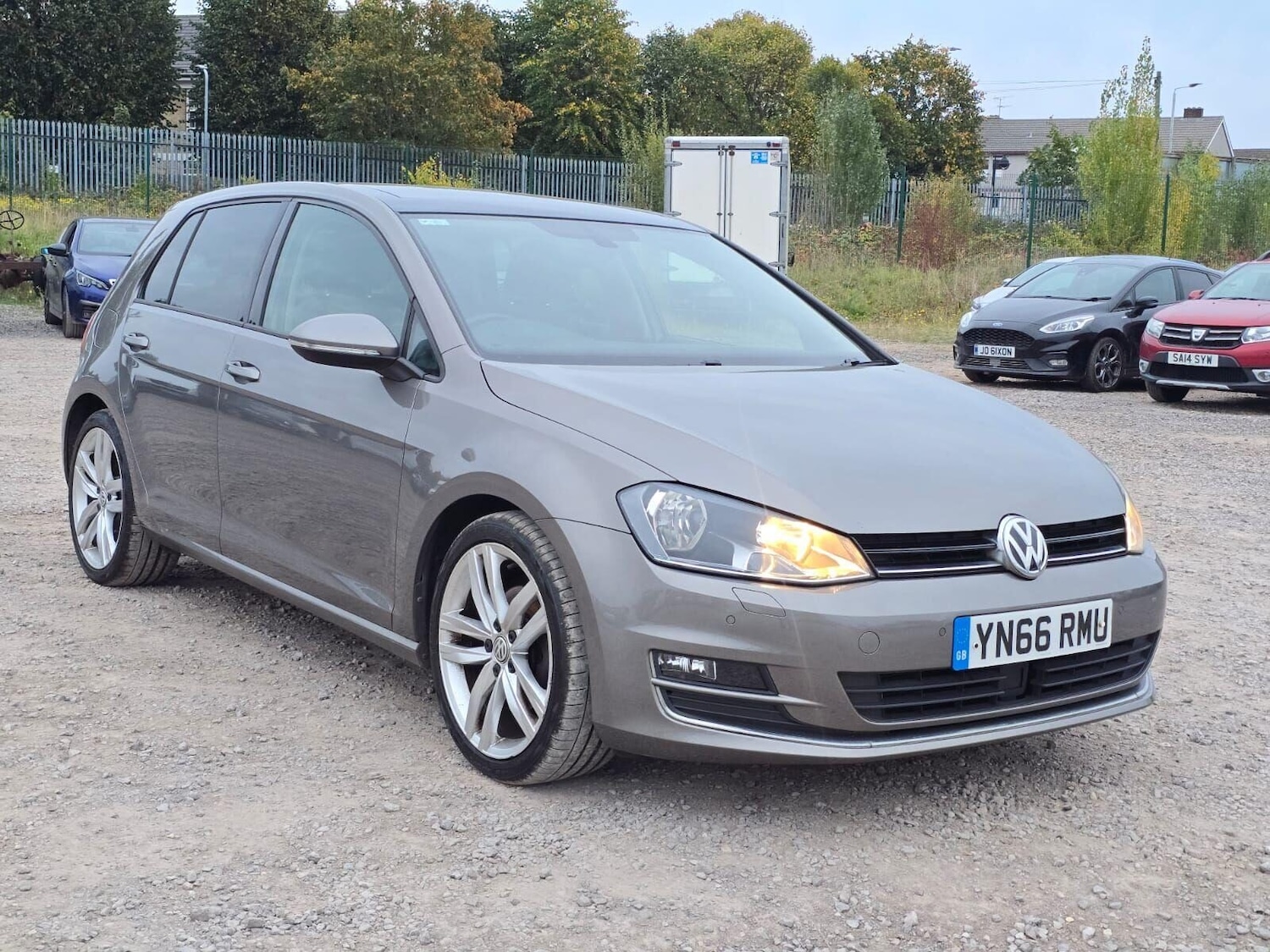 Used Volkswagen Golf 2016 for sale - 76119913: Photo 5