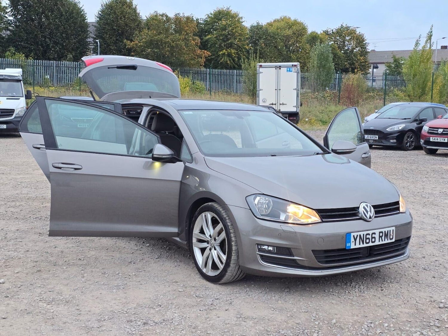 Used Volkswagen Golf 2016 for sale - 76119913: Photo 6