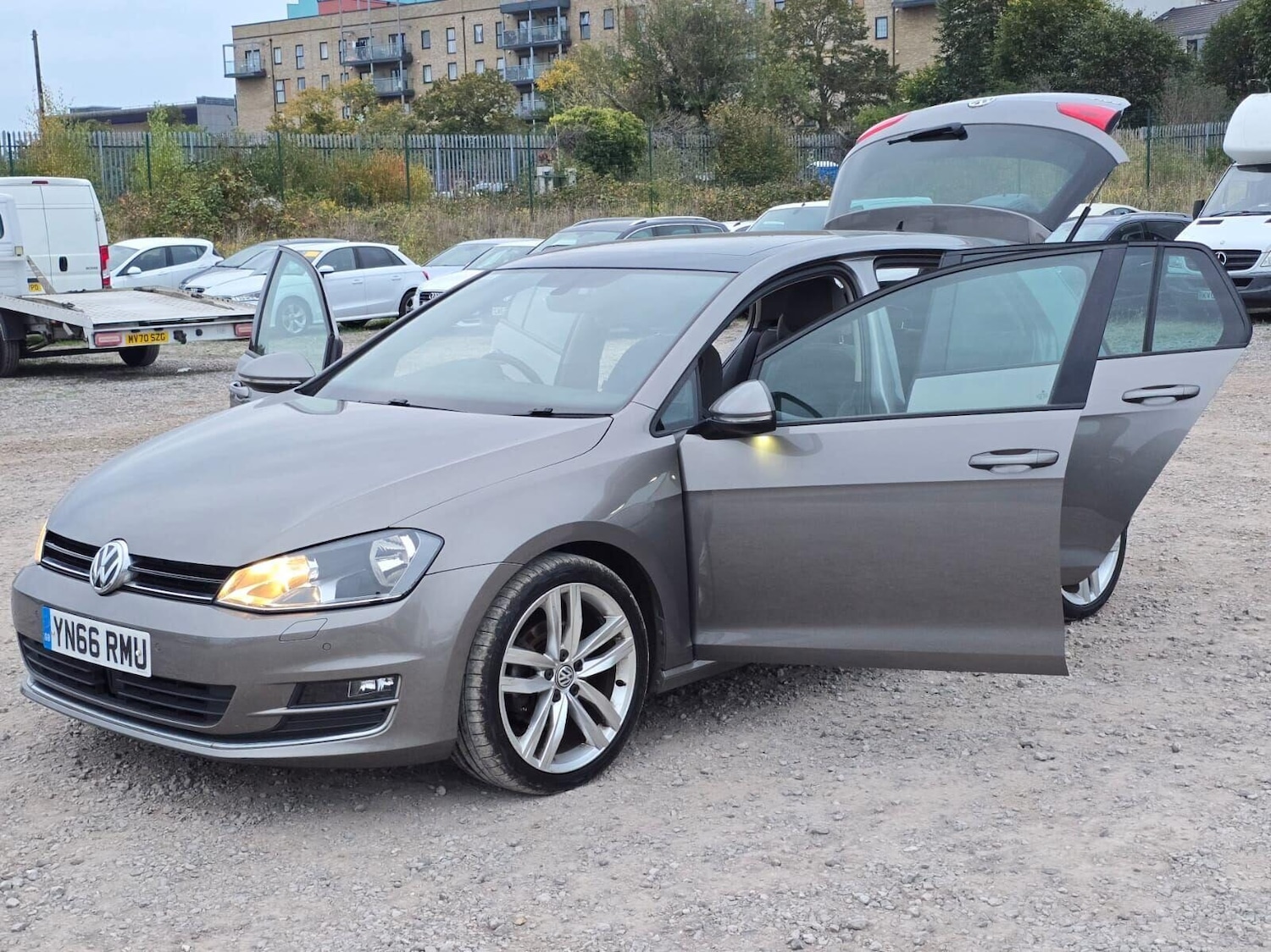 Used Volkswagen Golf 2016 for sale - 76119913: Photo 9