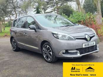 2016 (16) - 1.6 dCi Dynamique Nav [Bose+ pack] 5-Door