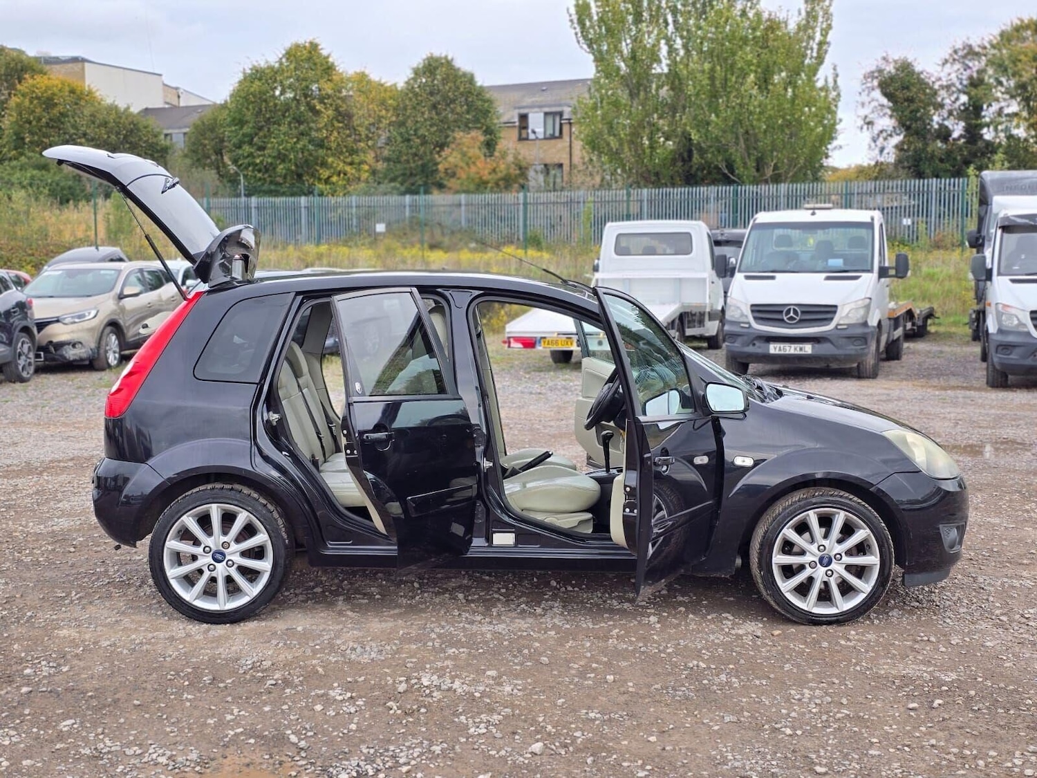 Used Ford Fiesta 2008 for sale - 76381988: Photo 14