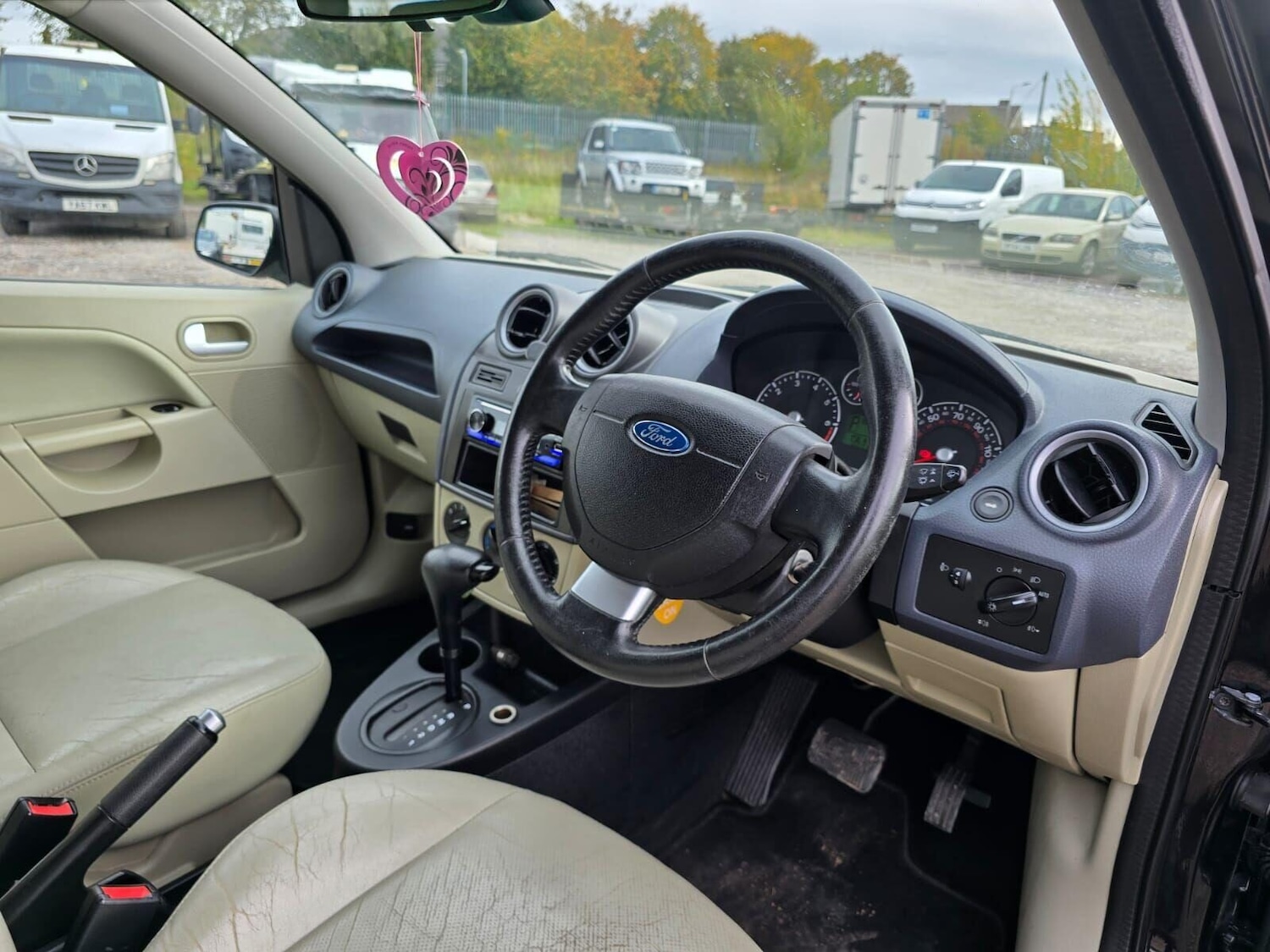 Used Ford Fiesta 2008 for sale - 76381988: Photo 21