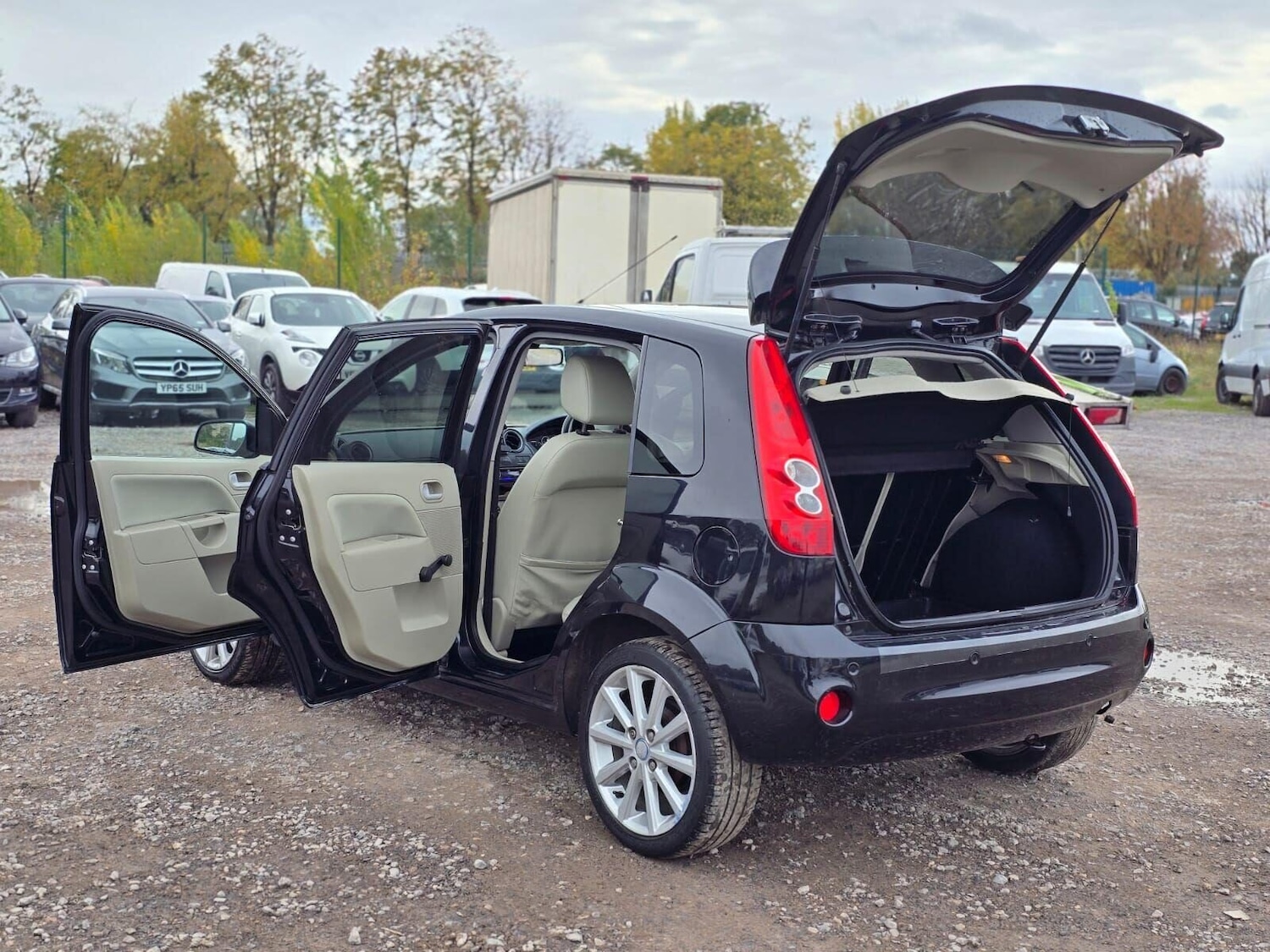 Used Ford Fiesta 2008 for sale - 76381988: Photo 9