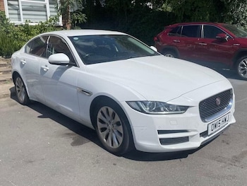 Used Jaguar XE 2015 for sale - 75613326: Photo