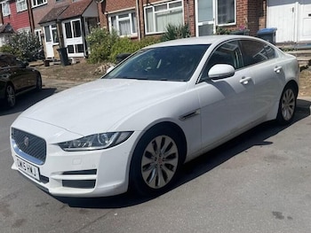 Used Jaguar XE 2015 for sale - 75613326: Photo