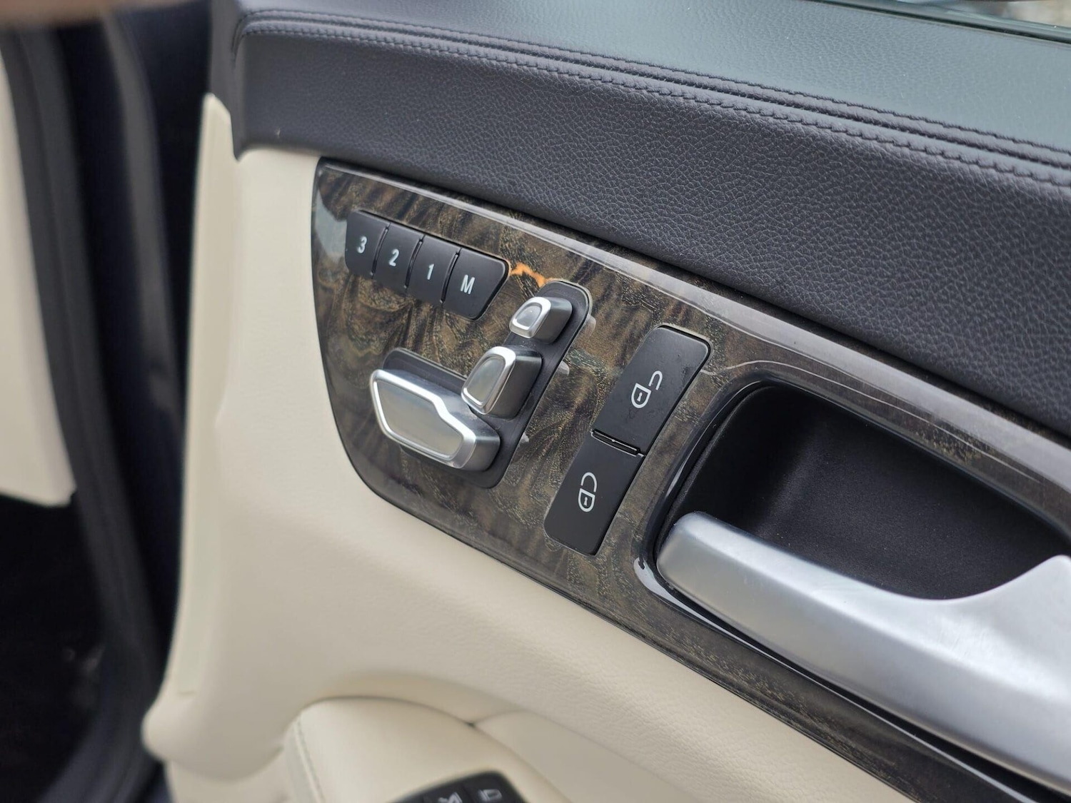 Used Mercedes-Benz CLS 2015 for sale - 77631472: Photo 27