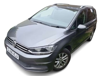 Used Volkswagen Touran 2016 for sale - 78975562: Photo