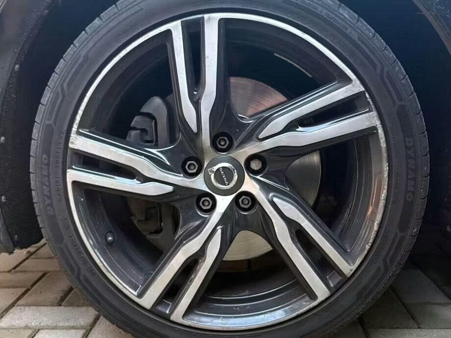 Used Volvo V40 2018 for sale - 77062175: Photo 9