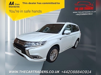 Used Mitsubishi Outlander 2018 for sale - 76098575: Photo 2