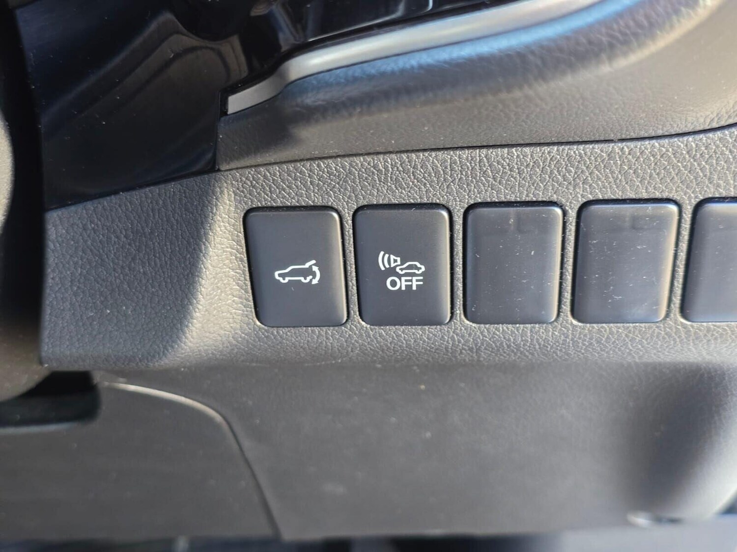 Used Mitsubishi Outlander 2018 for sale - 76098575: Photo 30