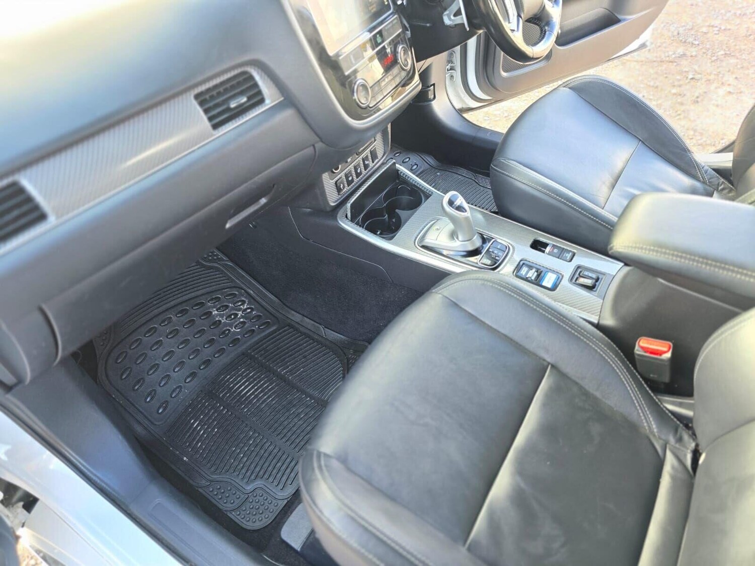 Used Mitsubishi Outlander 2018 for sale - 76098575: Photo 47