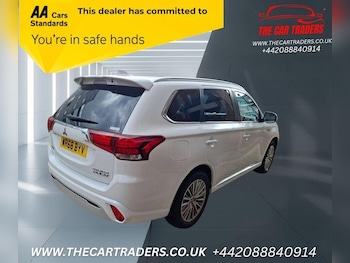 Used Mitsubishi Outlander 2018 for sale - 76098575: Photo 4