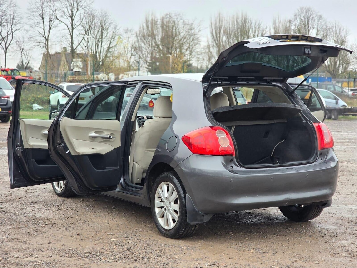 Used Toyota Auris 2008 for sale - 76985191: Photo 9