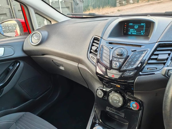 Used Ford Fiesta 2014 for sale - 75426271: Photo 56
